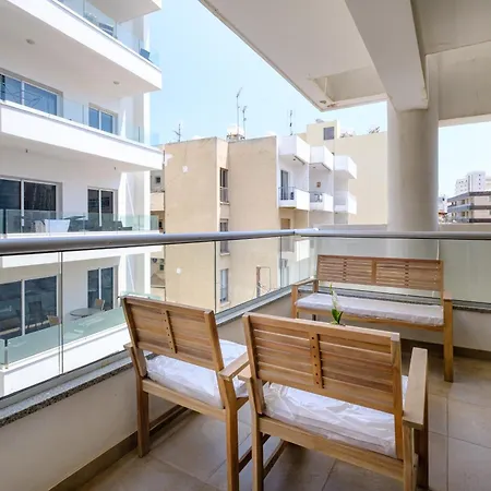 Giorgio Downtown 2 Bedroom Lárnaca