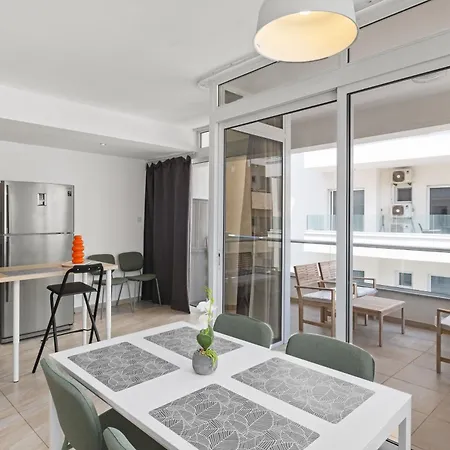 Apartment Giorgio Downtown 2 Bedroom *