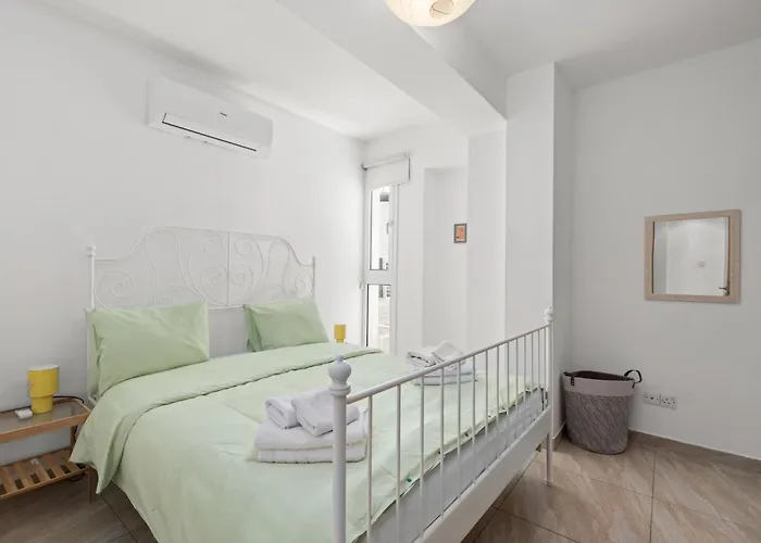 Giorgio Downtown 2 Bedroom Larnaca